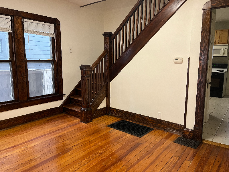 Building Photo - 2310 E 12th St