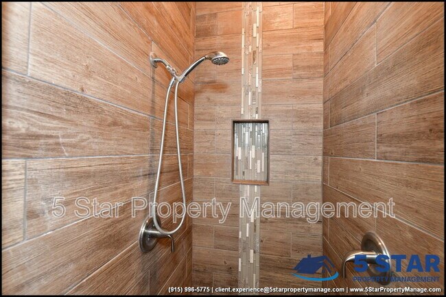 Building Photo - 6933 Copper Town Dr