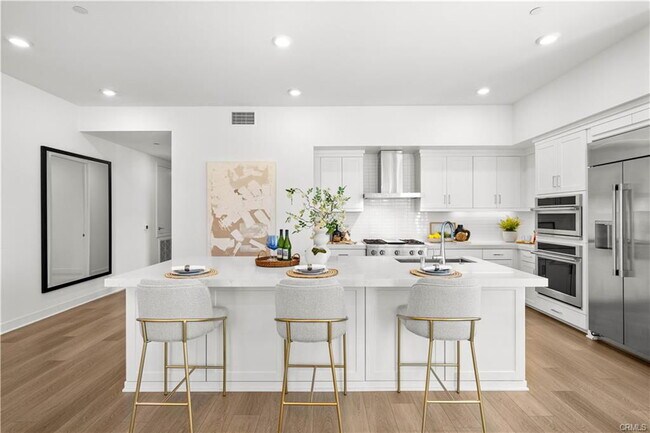 Building Photo - 1301 Rivington