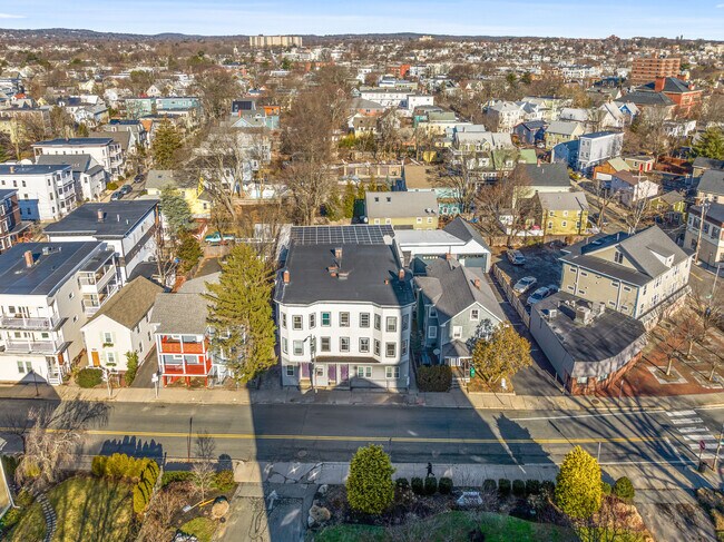 Building Photo - 171 Rindge Ave