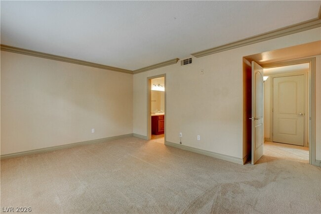 Building Photo - 1150 N Buffalo Dr