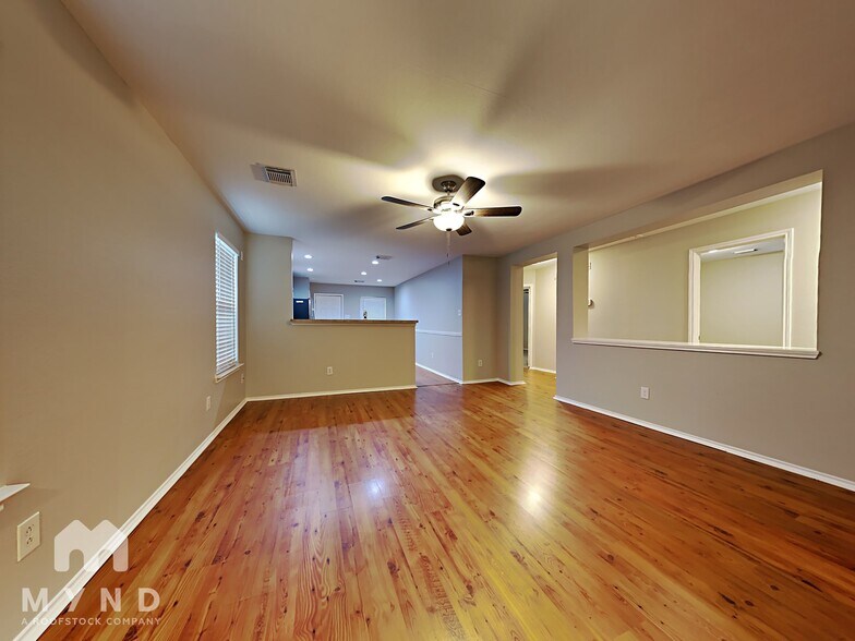 Building Photo - 3523 Avalon Castle Dr