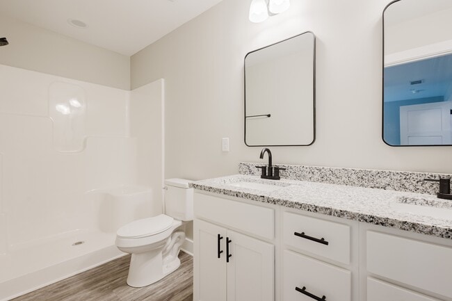 Building Photo - 303 E St