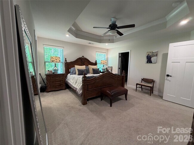 Building Photo - 163 Beacon Dr