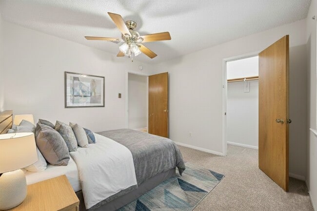 Building Photo - 2210 County Rd 769B