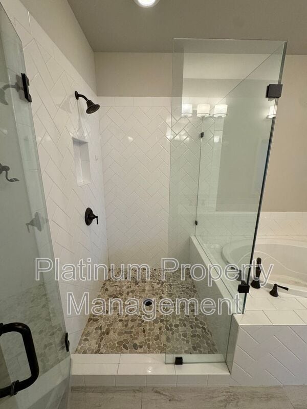 Building Photo - 4220 Deming Cir