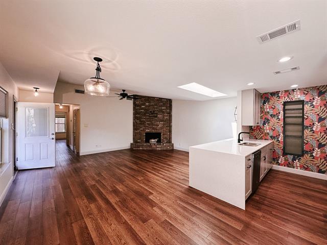 Building Photo - 4221 Spring Meadow Ln