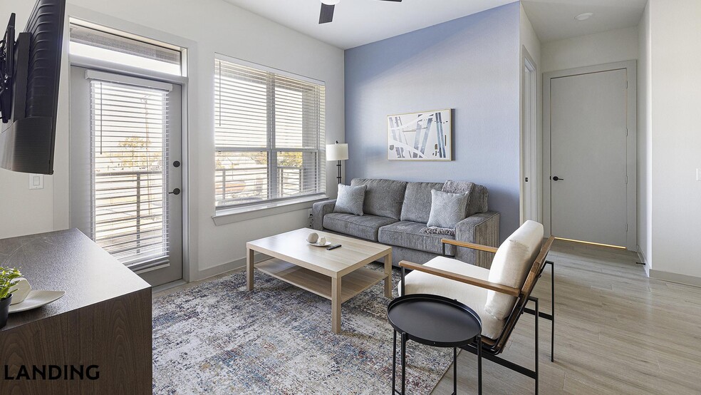 Building Photo - 1345 E 15th St