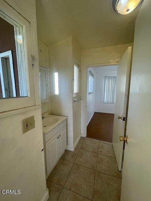 Building Photo - 772 Poli St