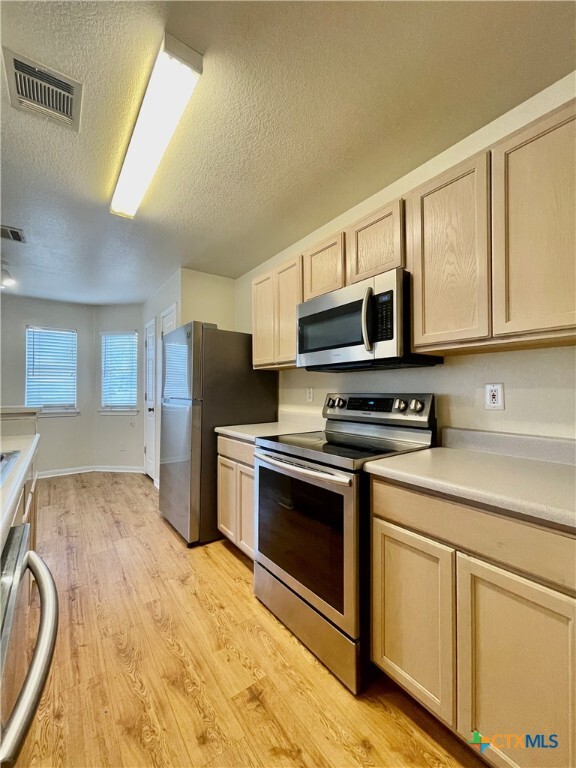 Building Photo - 856 Sagewood Trail