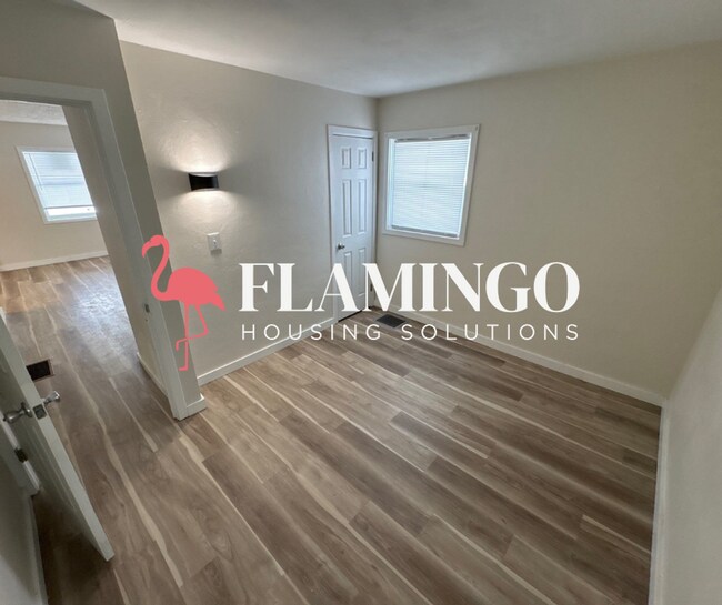 Building Photo - 2031 Suman Ave