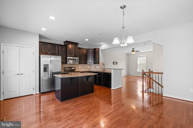 Building Photo - 6974 Kona Dr