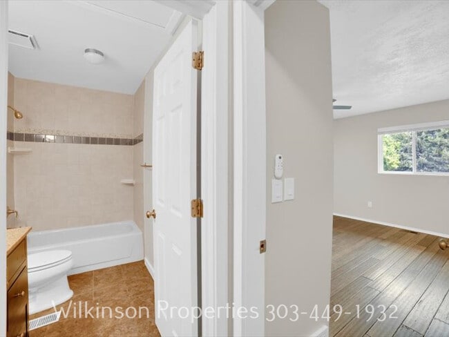 Building Photo - 2020 Gyros Cir