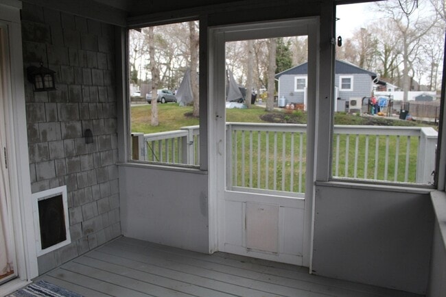 Building Photo - 81 Winthrop Rd