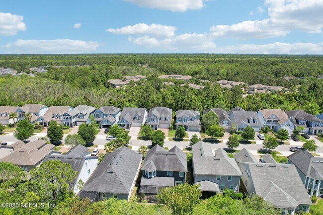 Building Photo - 439 Pelican Pointe Rd