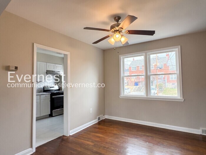 Building Photo - 1408 Cedarcroft Rd