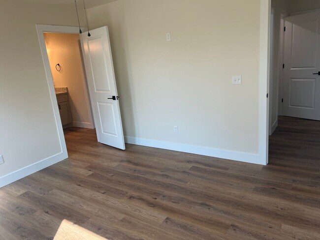 Building Photo - Stunning Newly Built 3-Bedroom, 2-Bath Home in Tahlequah, OK!