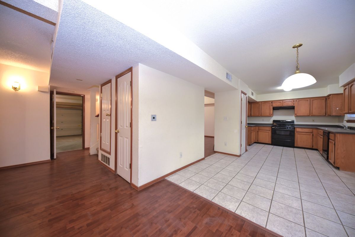 Building Photo - 12484 Tierra Espada Dr
