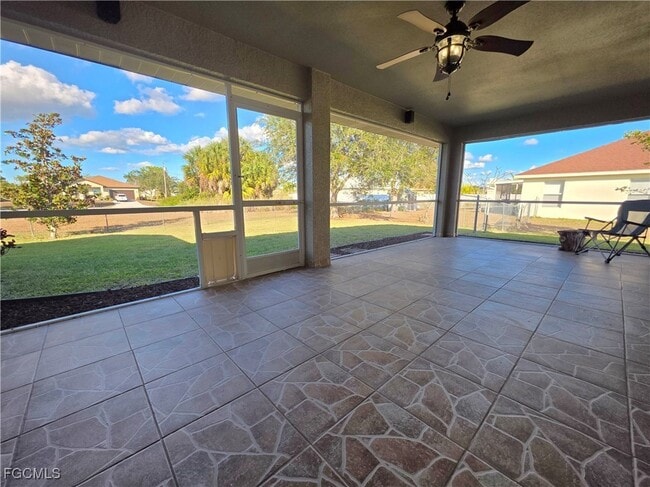 Building Photo - 1625 N Gator Cir