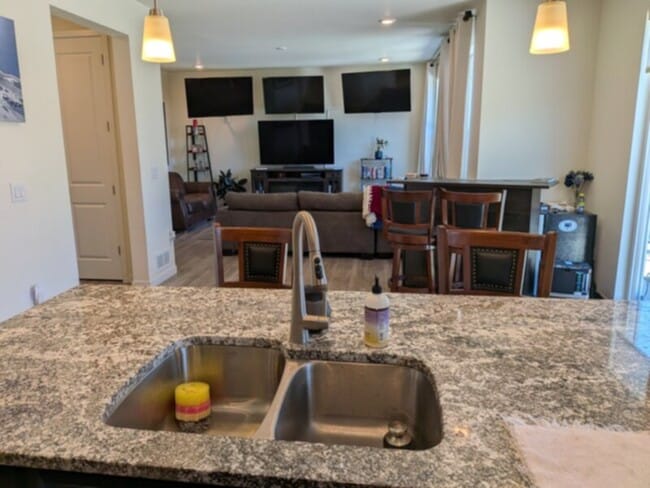 Building Photo - 1064 S Eaton Park Ct
