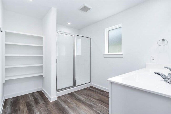 Building Photo - 1122 Fringed Bluestar Dr