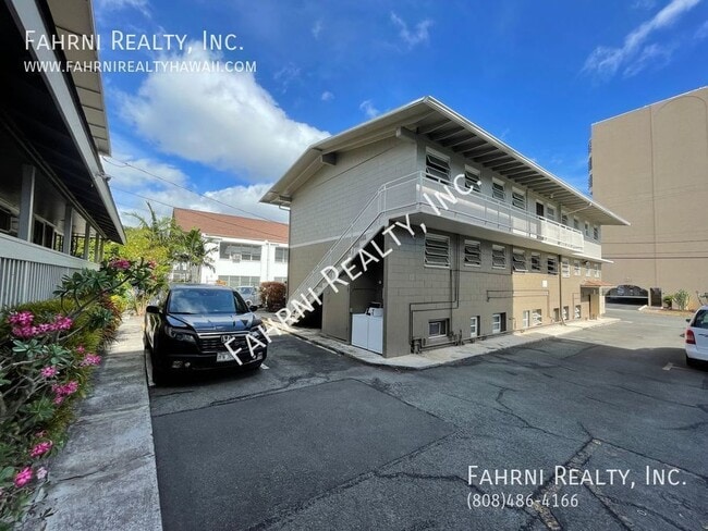 Building Photo - 1508 Kewalo St