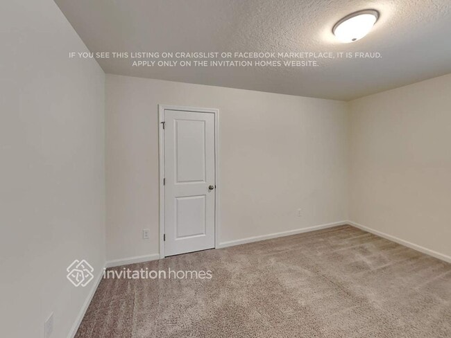 Building Photo - 2261 Litchfield Lp