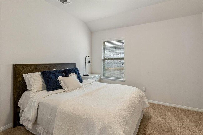 Building Photo - 420 Blue Oak Blvd
