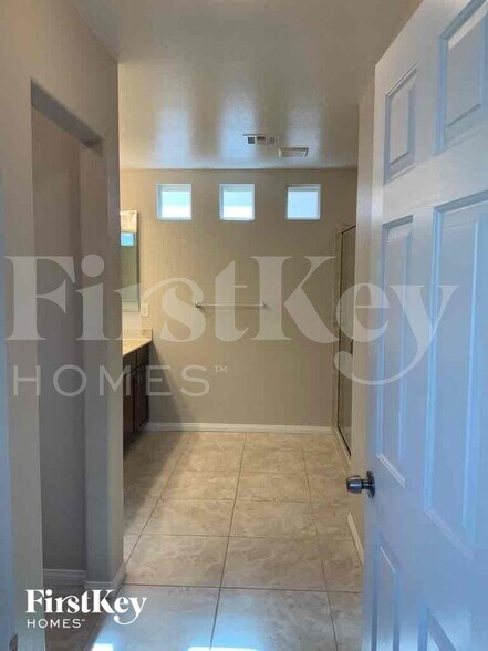 Building Photo - 7248 Sierra Moon Ct