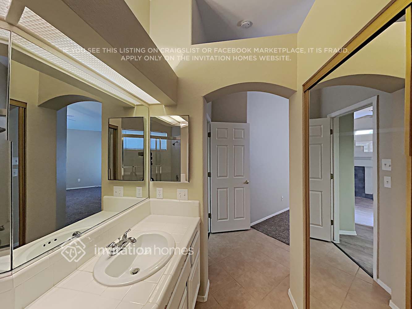 Building Photo - 4512 Crimson Leaf Dr