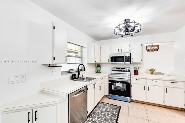 Building Photo - 15751 Woodgate Pl