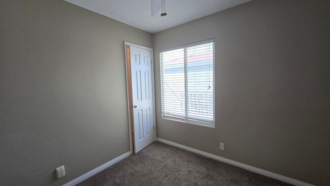 Building Photo - 10315 Cheyenne Dr