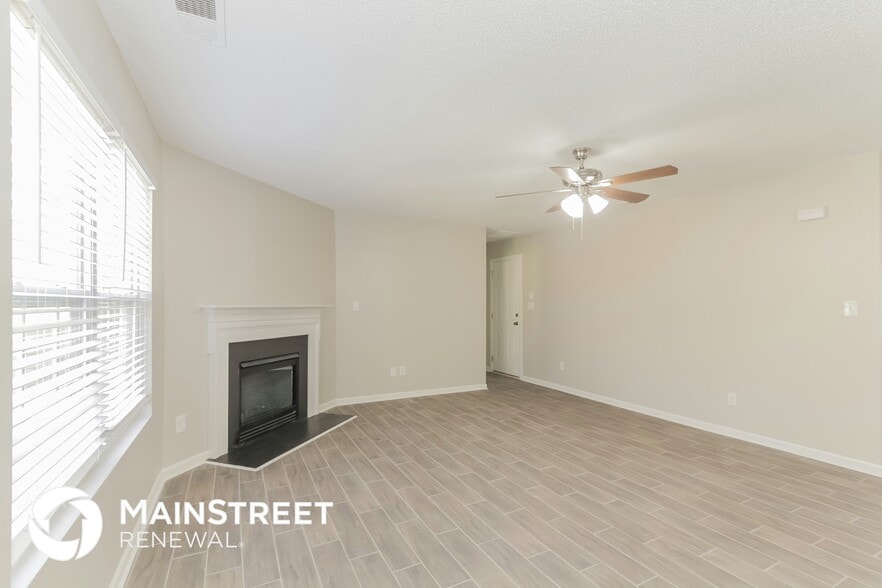 Building Photo - 8936 Hedge Maple Rd