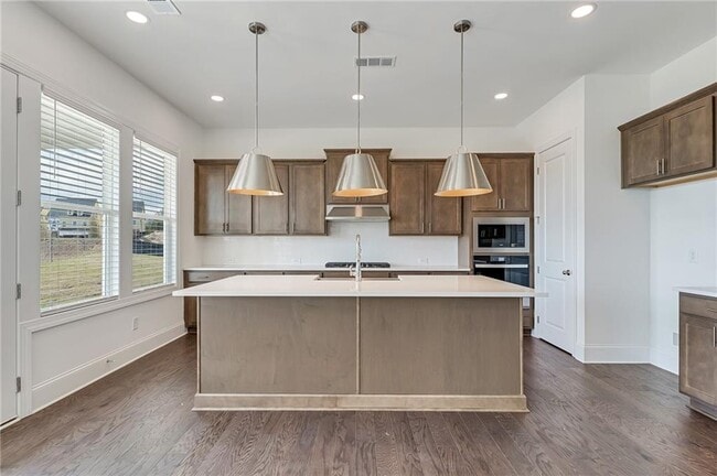 Building Photo - 1066 Winding Br Dr