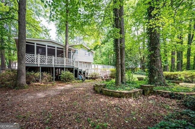 Building Photo - 1784 Halbro Dr