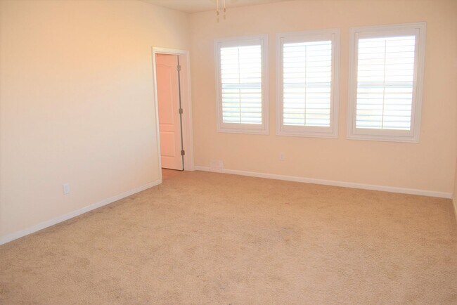 Building Photo - 4 Bed/3.5 Bath Home in Elk Grove! -  Resident Benefit Package Property