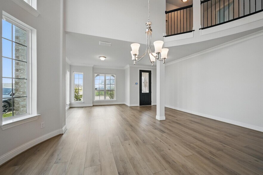 Building Photo - 3010 Barefoot Ln