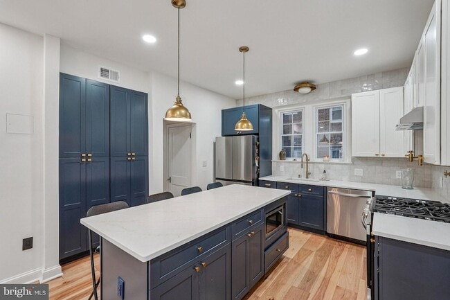 Building Photo - 3422 Pennsylvania Ave. SE