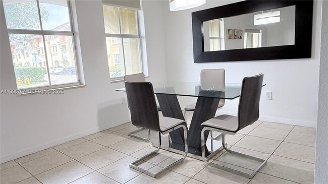 Building Photo - 8900 NW 107 Ct