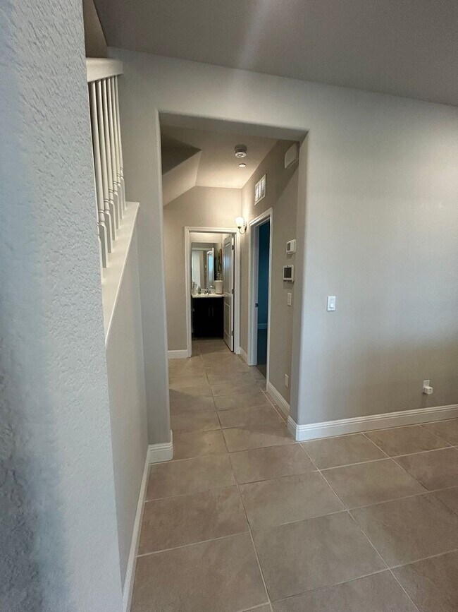 Building Photo - REDUCED!!!