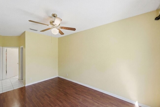 Building Photo - 1239 Sussex St