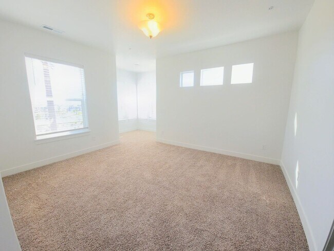 Building Photo - Breathtaking Salt Lake Valley Views | Herriman, UT