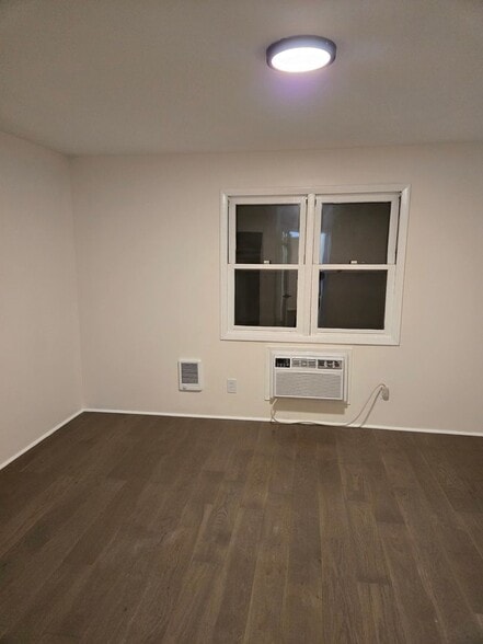 Building Photo - 77 Juniper Rd