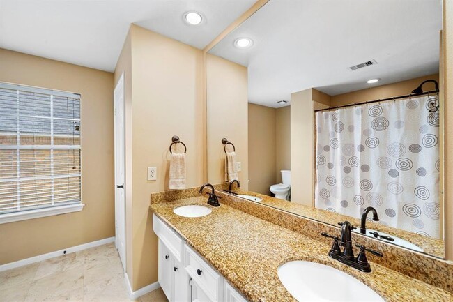 Building Photo - 4111 Rock Springs Dr