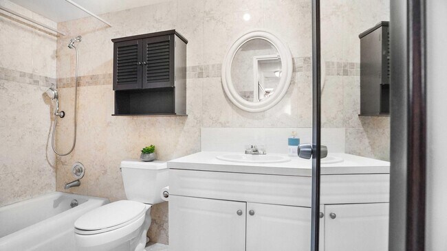 Building Photo - 4250 Galt Ocean Dr