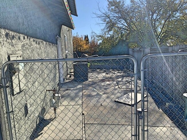 Building Photo - 1003 Blackspur Ct