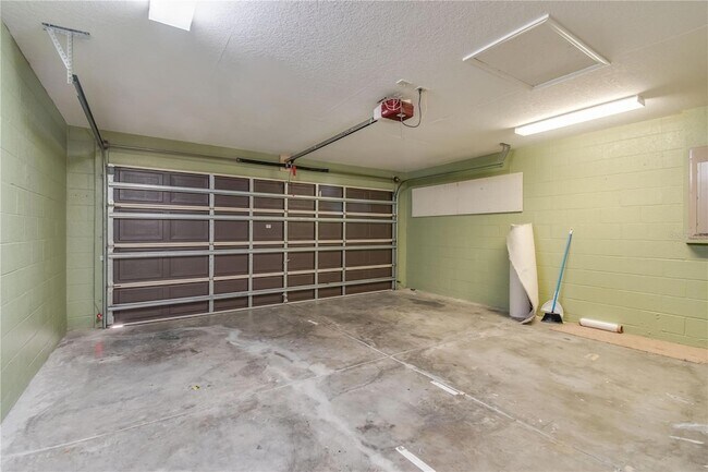 Building Photo - 6375 SW 63rd St