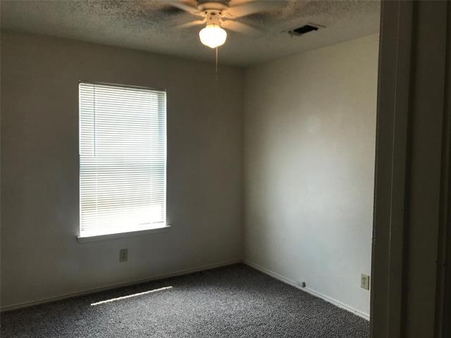 Building Photo - 231 High Pointe Ln