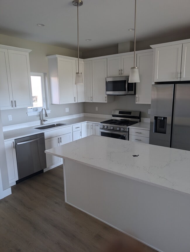 Building Photo - 304 McClary Pk