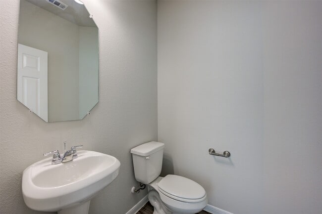 Building Photo - 6544 Castle Loch Ct